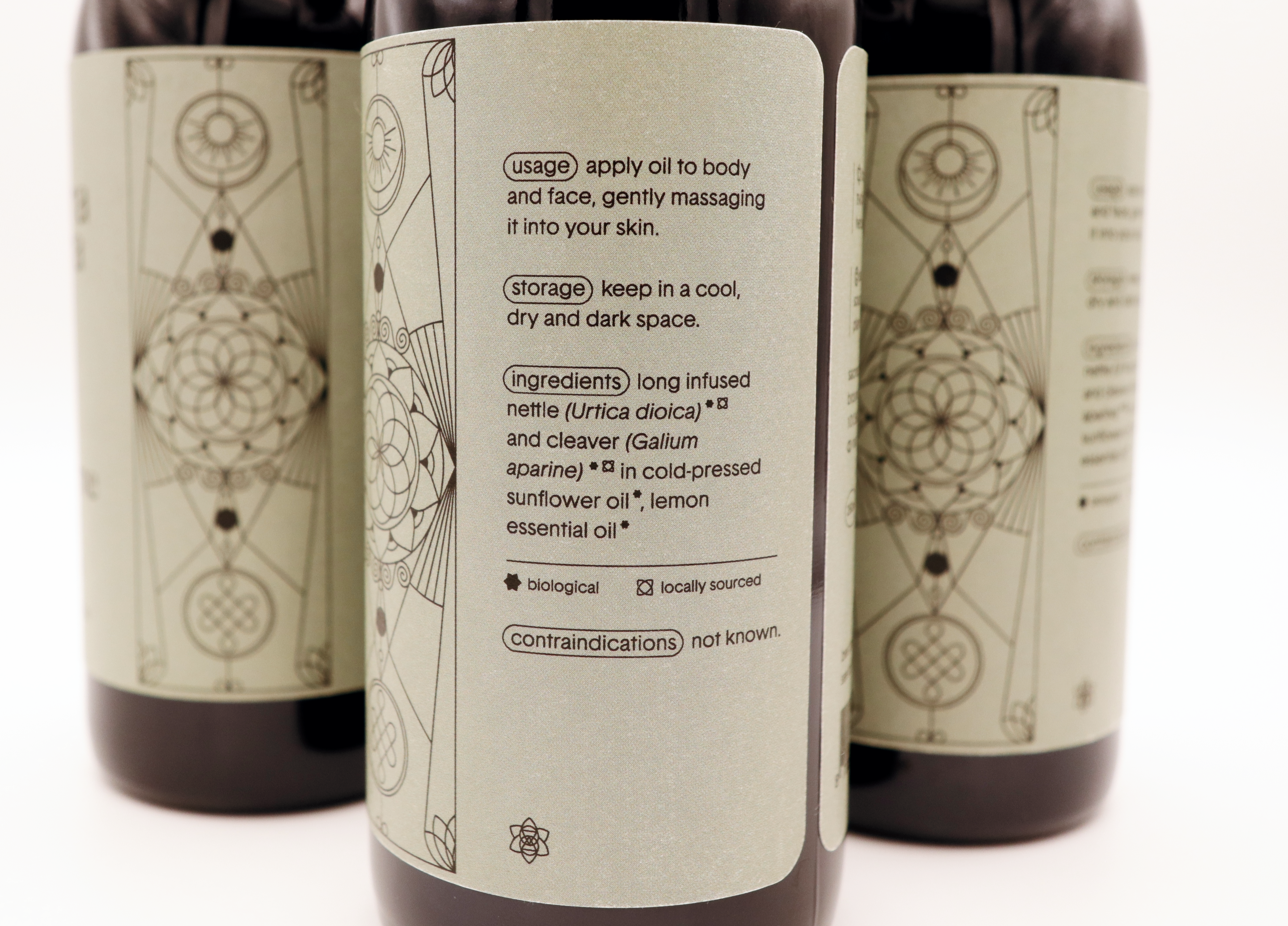 knead-me pure body oil